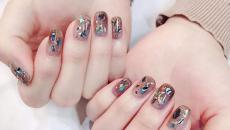  學(xué)美甲比較難的是什么？我們?cè)撊绾慰头щy呢？