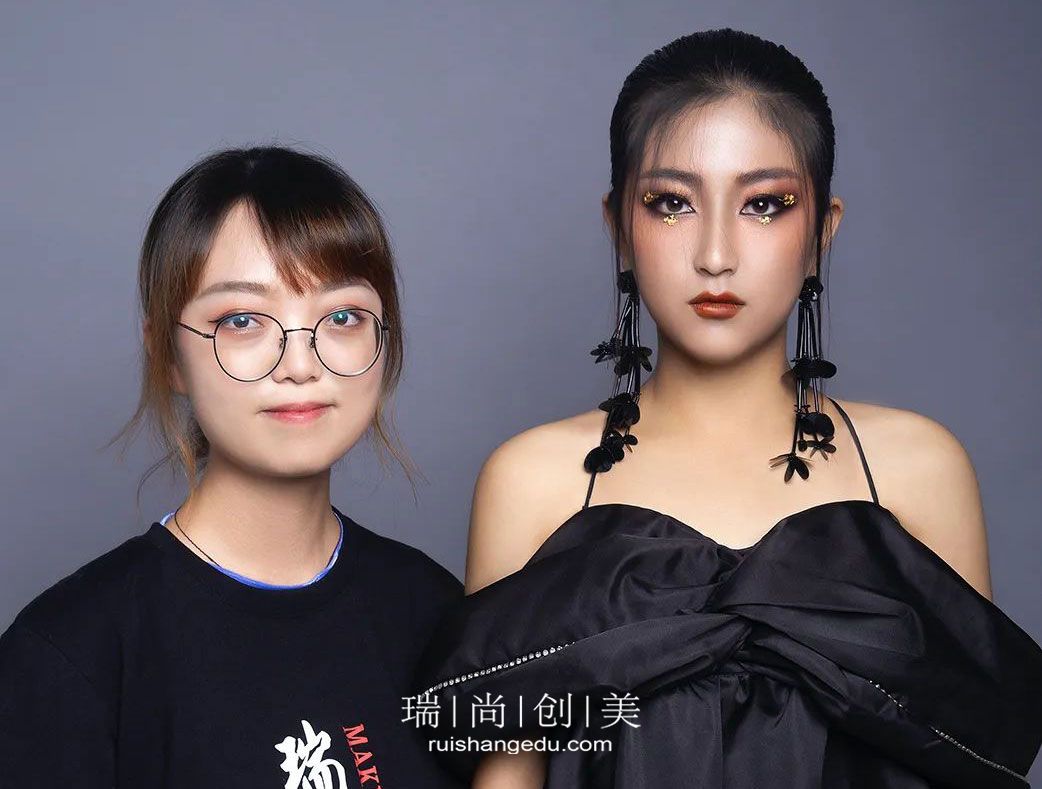 學(xué)化妝到底難不難？學(xué)化妝有哪些好處？