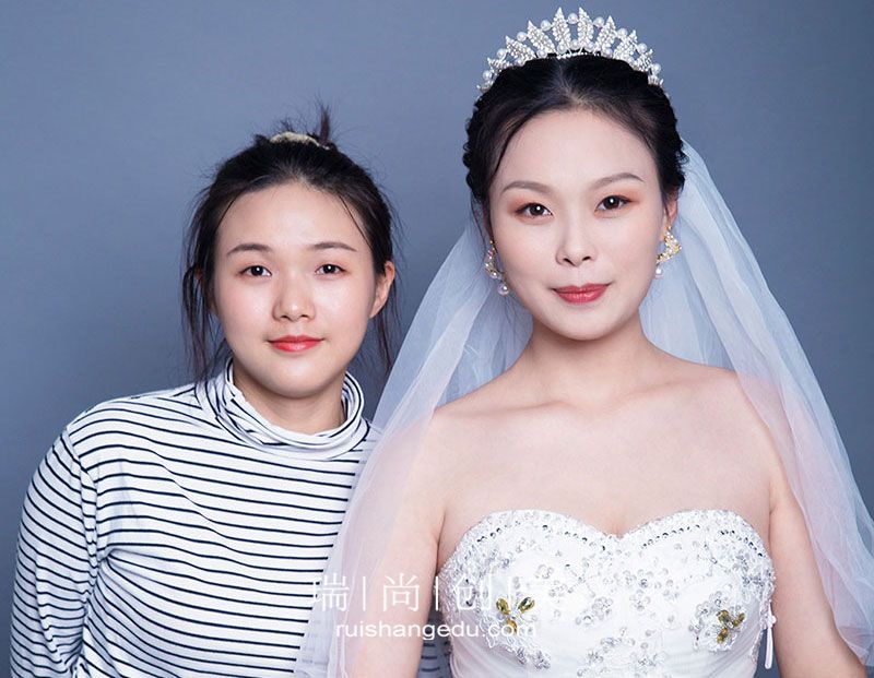 2022年了，學(xué)化妝還有前途嗎？