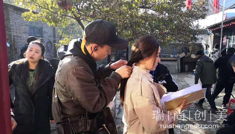 不同領(lǐng)域的化妝師收入對比，看看誰最高？