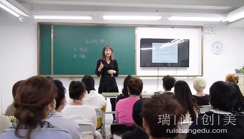 學(xué)影視化妝的那些顧慮，你有沒有被說中？