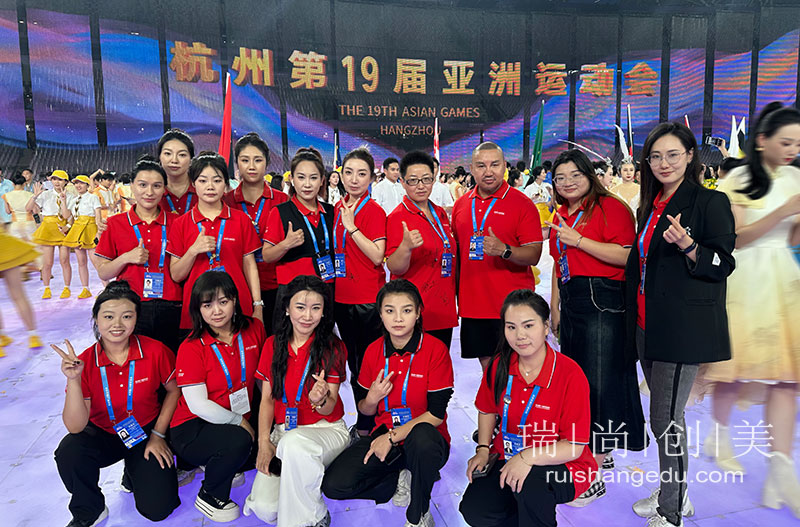 想要將來工作薪資高，應(yīng)該如何選擇化妝課程？