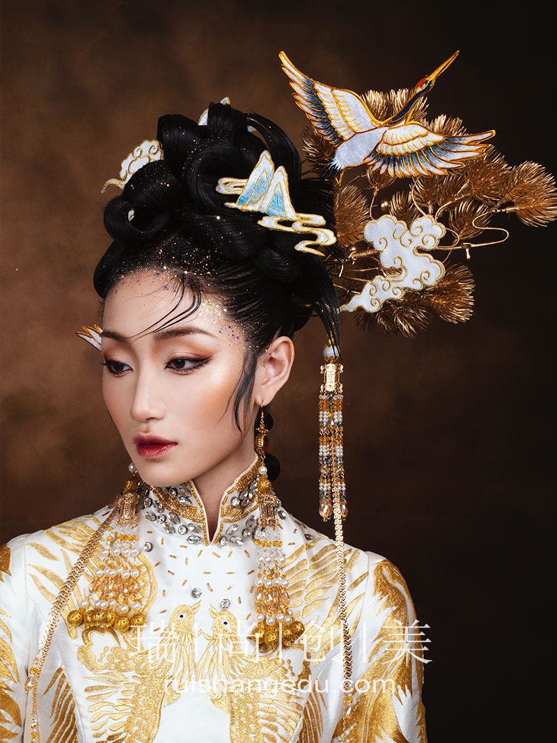 想要將來工作薪資高，應(yīng)該如何選擇化妝課程？