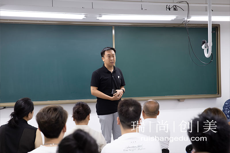美業(yè)院校分享交流會“分享經(jīng)驗拓思路 互學(xué)互鑒促提升”