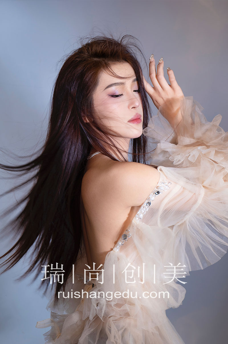 新手化妝師破圈指南：六大策略助你提升知名度，吸引源源不斷的客戶