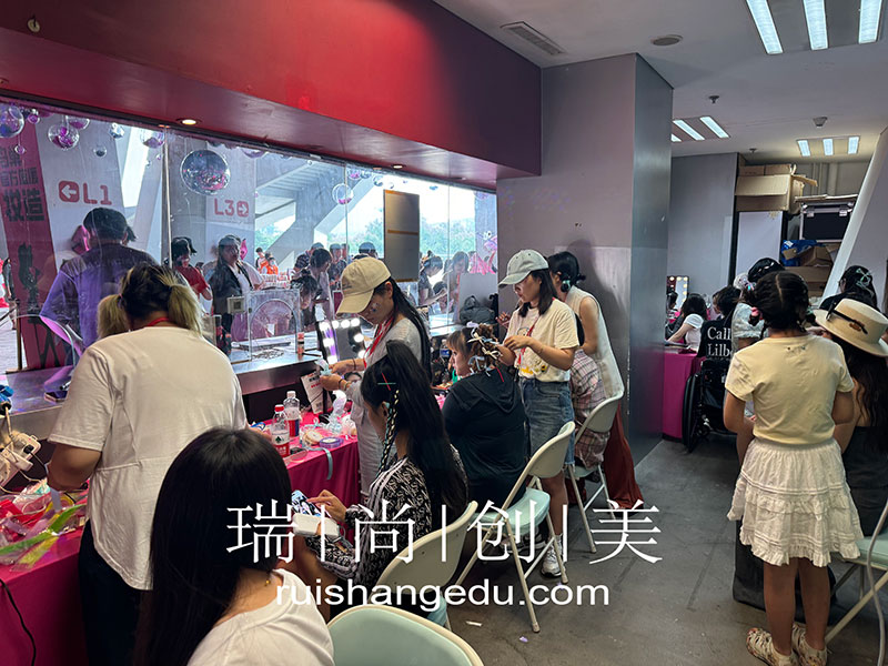 瑞尚創(chuàng)美 | 鳥巢官方應(yīng)援妝造 · 學(xué)習(xí)娛樂(lè)兩不誤