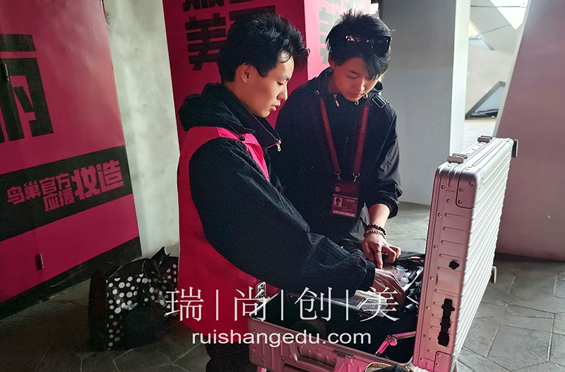 與鳥巢官方合作！瑞尚創(chuàng)美點(diǎn)亮張惠妹演唱會(huì)視覺盛宴
