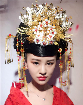 循序漸進(jìn)學(xué)化妝，瑞尚創(chuàng)美化妝培訓(xùn)推薦就業(yè)！