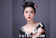 彩妝天賦，還原真我，定義新時尚