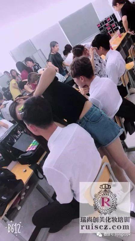 「學(xué)員實(shí)習(xí)」都是零基礎(chǔ)，憑什么他們這么優(yōu)秀？