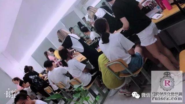 「學(xué)員實(shí)習(xí)」都是零基礎(chǔ)，憑什么他們這么優(yōu)秀？