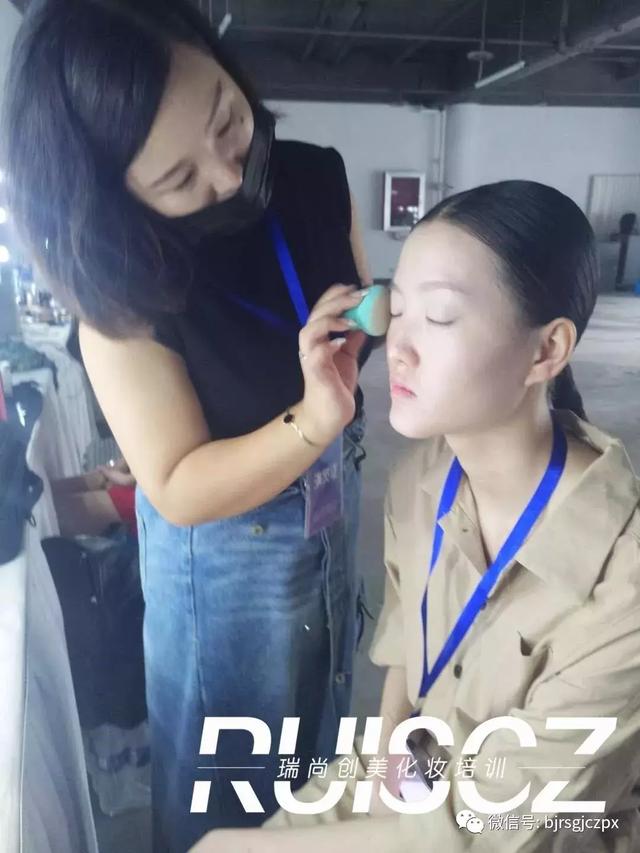國際沙灘&泳裝文化，中國國際泳裝設(shè)計大賽實習(xí)