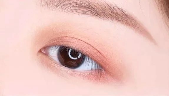 紅棕色眼影